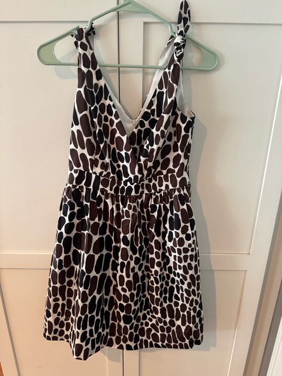 Trina Turk Dresses & Skirts - Trina Turk Brown and White Giraffe-Print Mini Dress